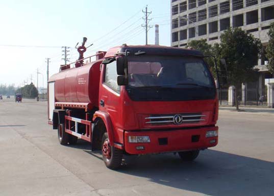 東風6.5噸消防水車